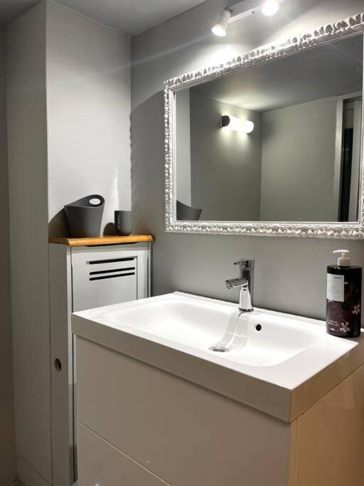 Ksenokratous-Kolonaki Cozy Apartment Athén Kültér fotó
