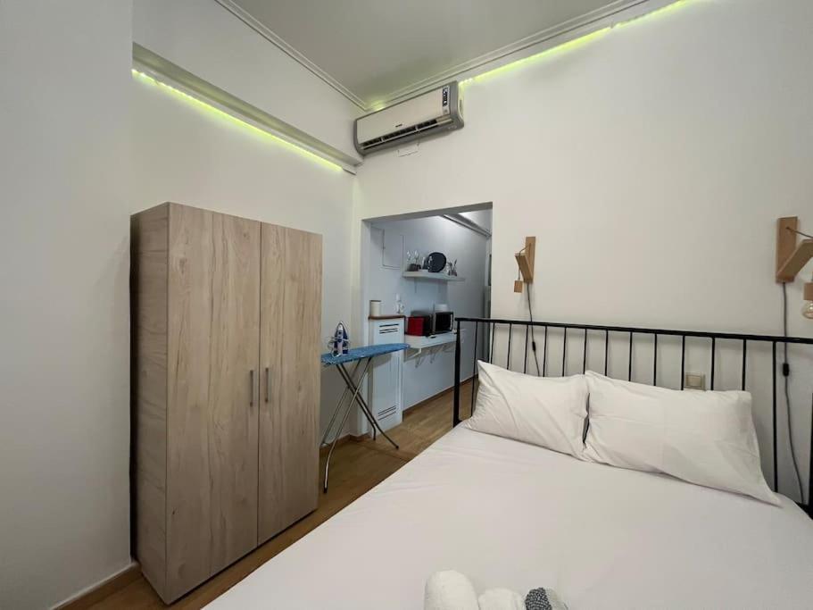 Ksenokratous-Kolonaki Cozy Apartment Athén Kültér fotó